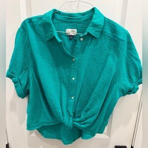 Universal Thread Teal Button-Front Tie-Hem Top